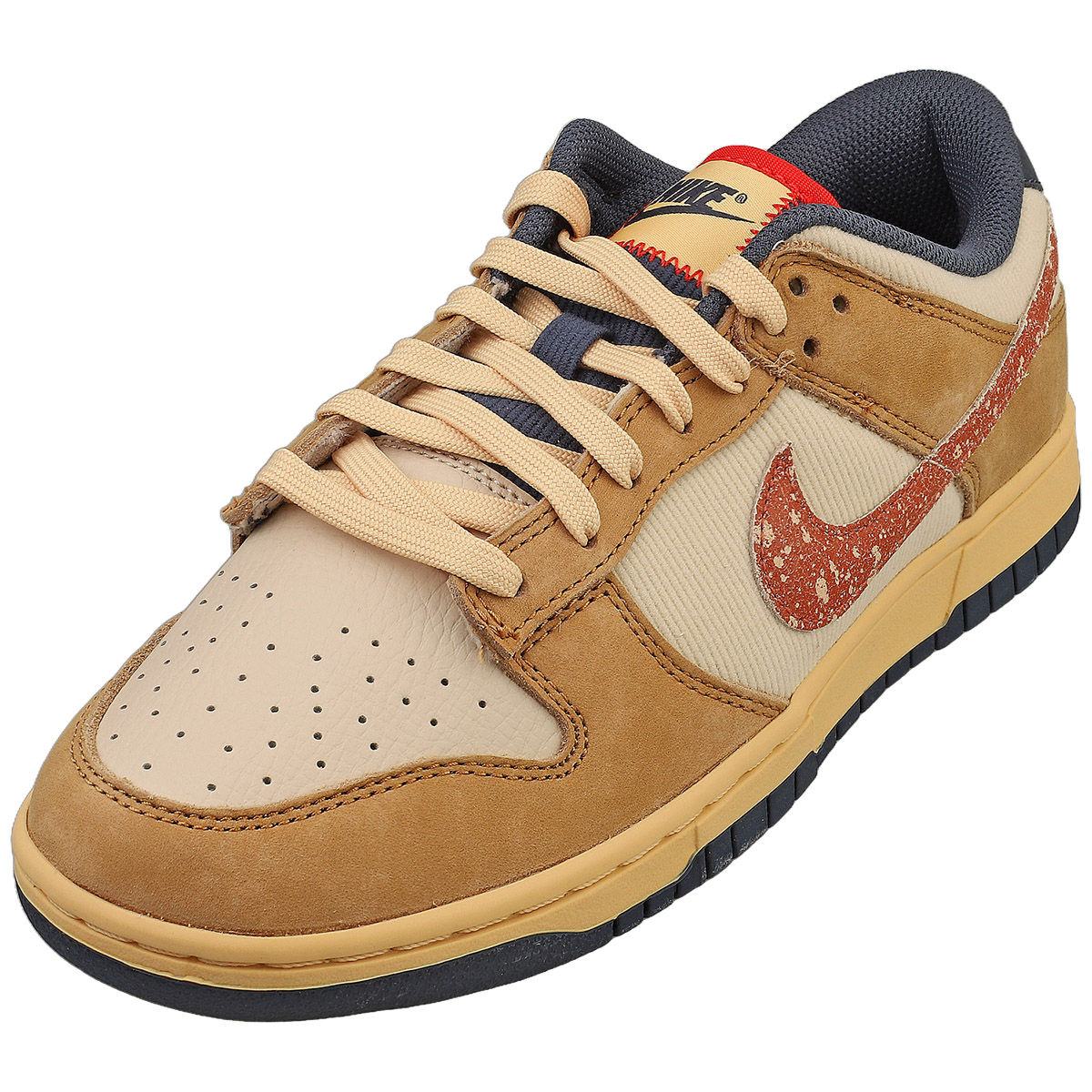 Nike Dunk Low Retro Se Mens Fashion Sneakers in Wheat - 8.5