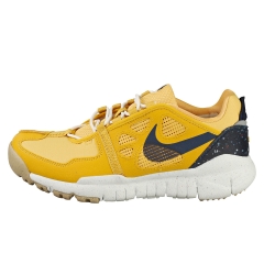 Nike FREE TERRA VISTA Men Fashion Trainers in Sanded Gold