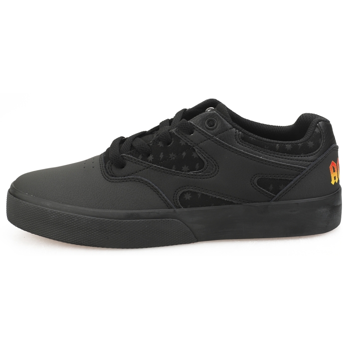 DC Shoes KALIS V AC/DC Kids Skate Trainers in Black Black