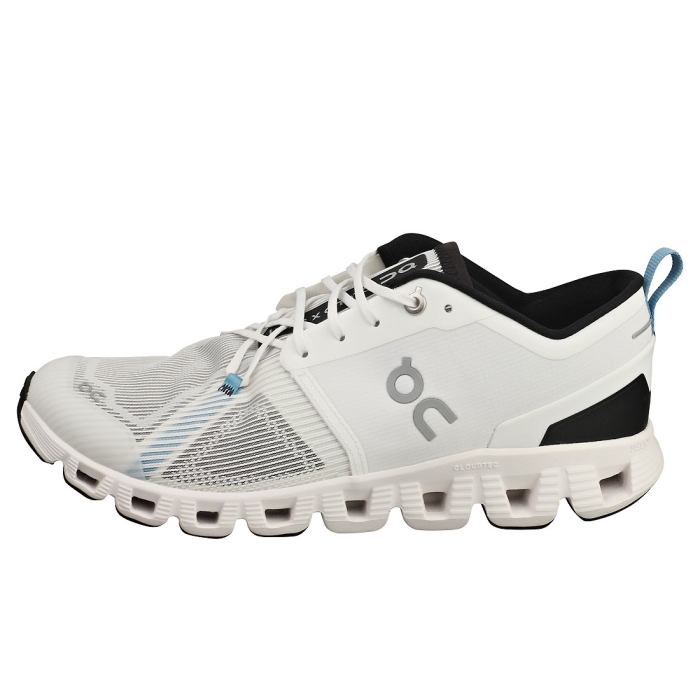 On Running CLOUD X 3 SHIFT Men Running Trainers in White Black